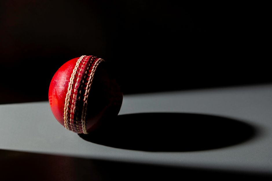 Lancashire’s Paywall Gamble and Day‑One Drama in County Cricket