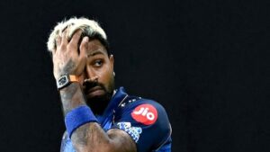 Why Hardik Pandua Should Consider Passing MI Captaincy Back to Rohit Sharma